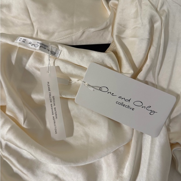 NWT One and Only Collective satin maxi dress - Oyster small - Picture 5 of 6